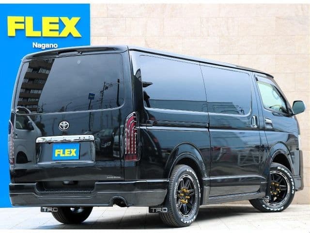 Car thumbnail 3