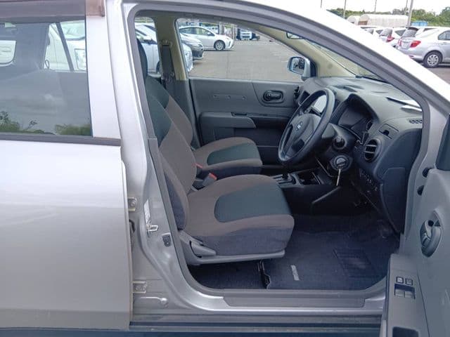Car thumbnail 4