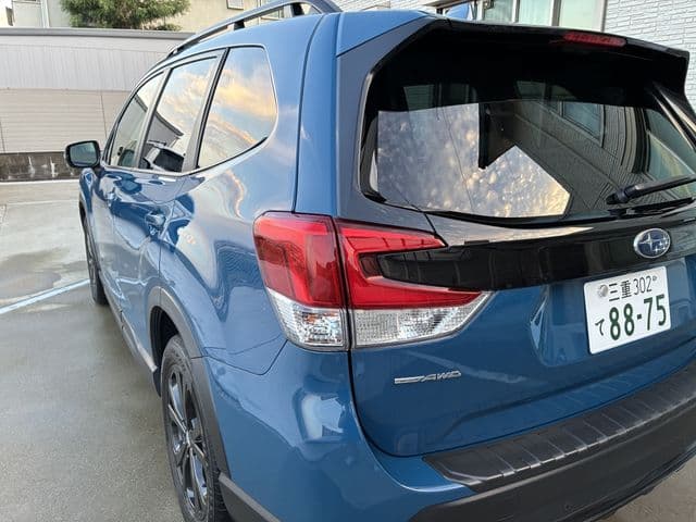 Car thumbnail 4