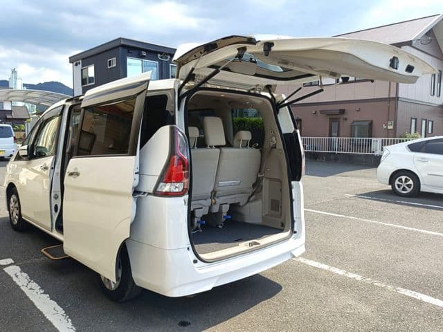 NISSAN