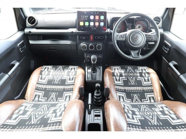 Car thumbnail 4