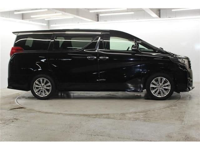 Car thumbnail 4
