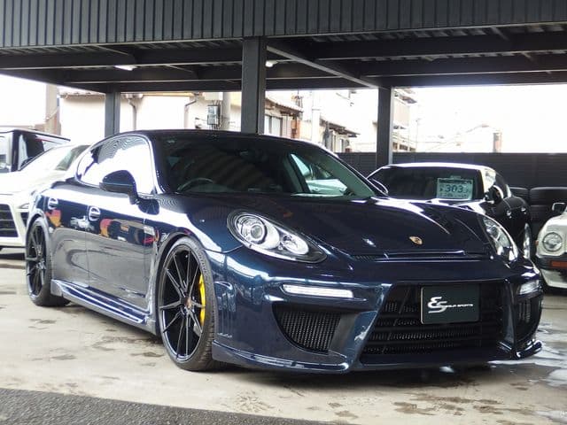 Car image 1