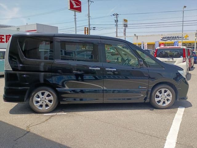 Car thumbnail 4