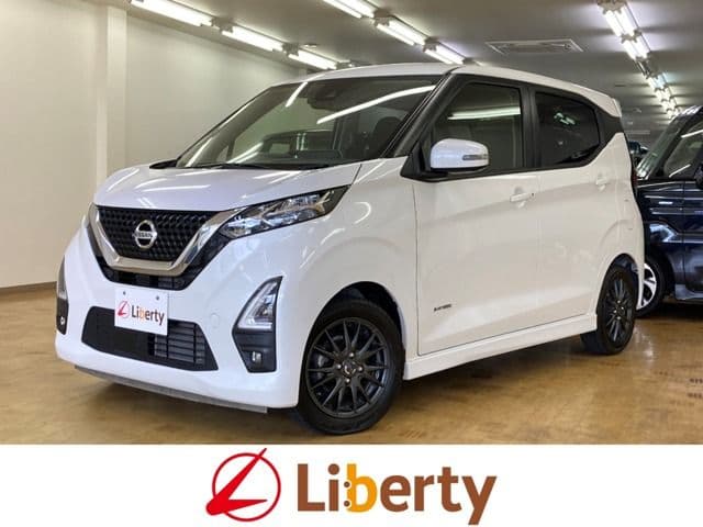 NISSAN