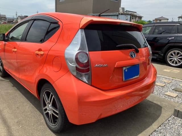 Car thumbnail 4