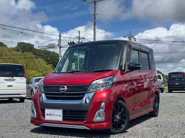 NISSAN