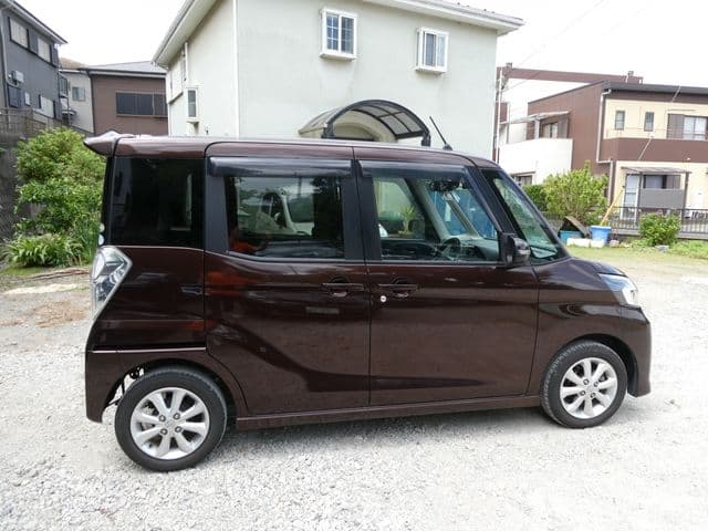 Car thumbnail 4