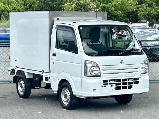 SUZUKI