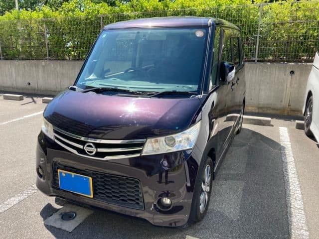 NISSAN