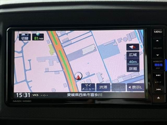 Car thumbnail 3