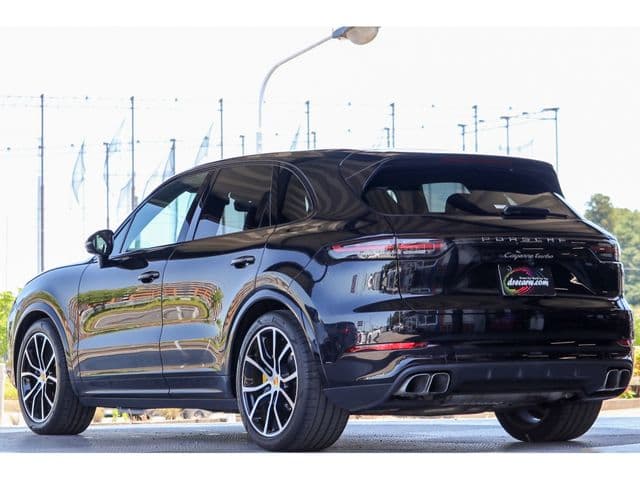 Car thumbnail 3
