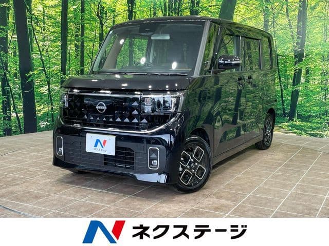 NISSAN