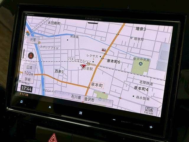 Car thumbnail 3