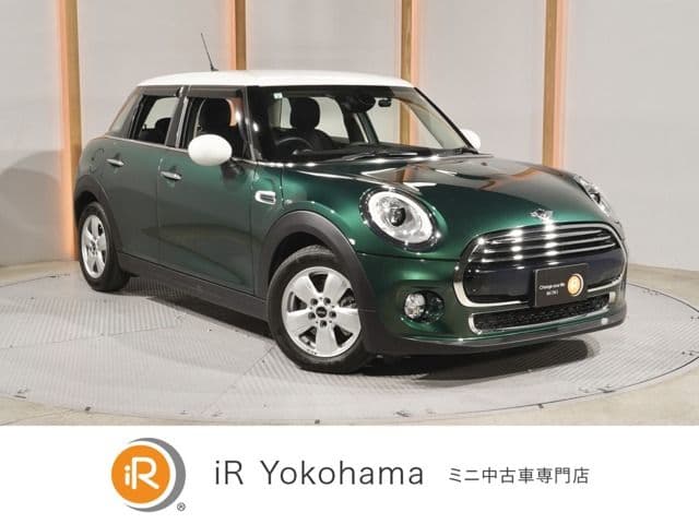 Car image 1