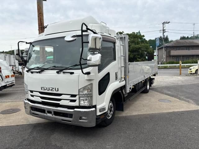 ISUZU