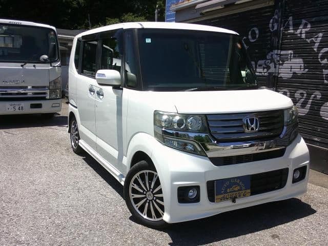 Car image 1