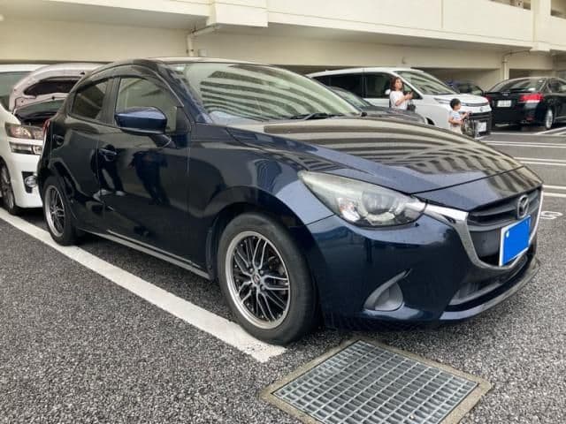 Car thumbnail 2