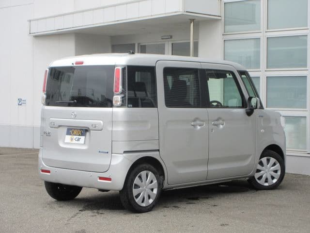 Car thumbnail 3