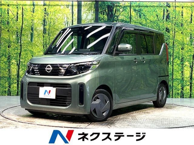 NISSAN
