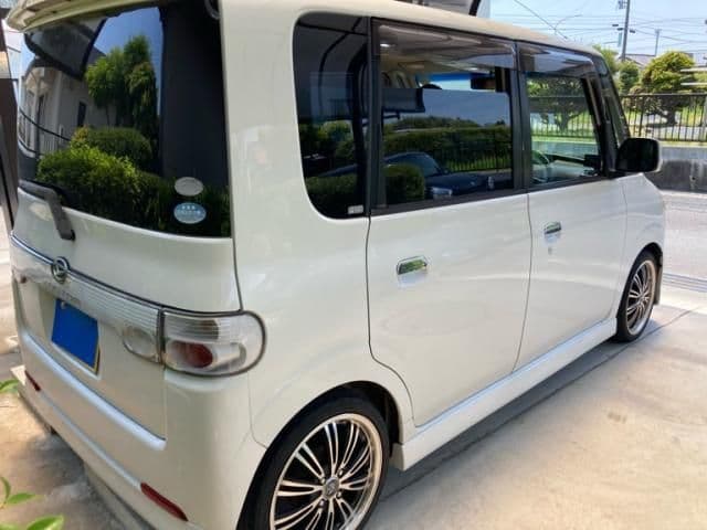 Car thumbnail 3