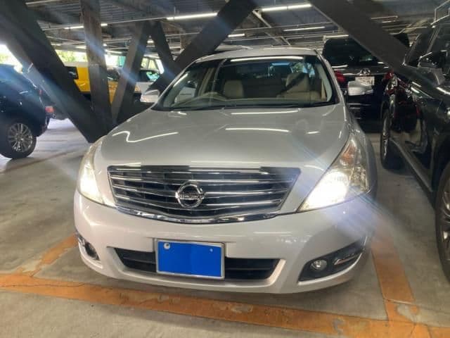 NISSAN