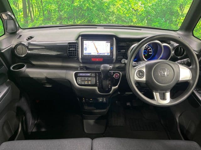 Car thumbnail 2