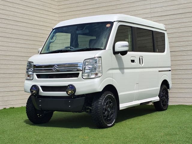 SUZUKI