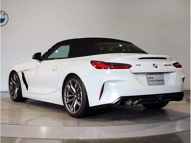Car thumbnail 4