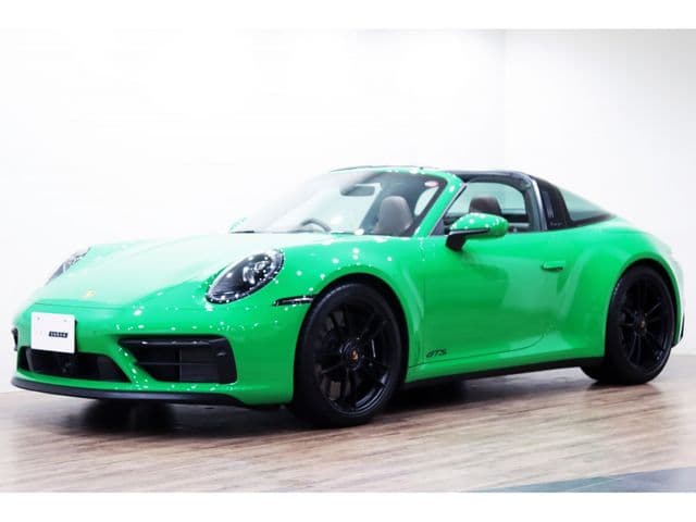 PORSCHE