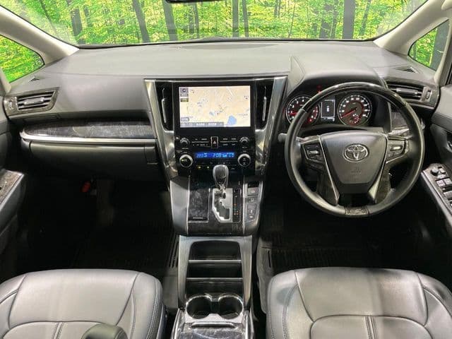 Car thumbnail 4