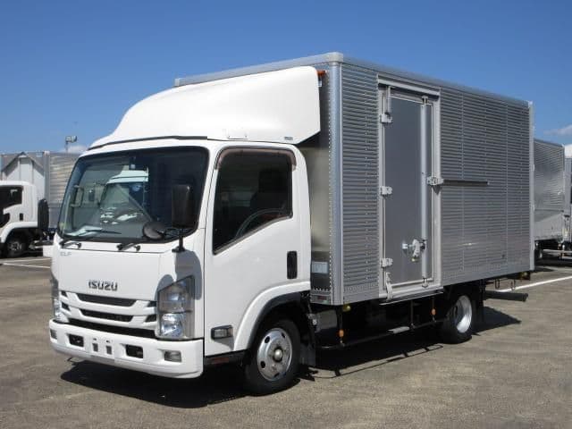 ISUZU