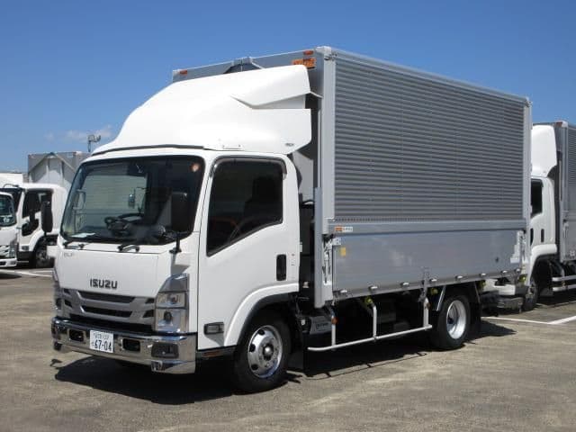 ISUZU