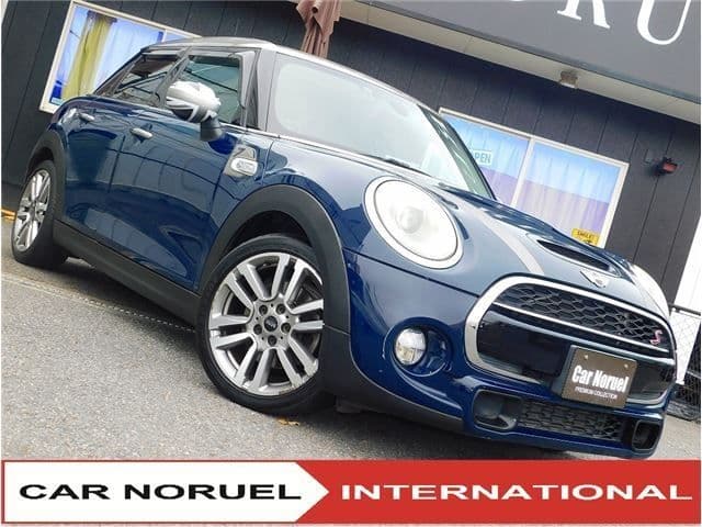 Car image 1