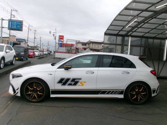 Car thumbnail 4