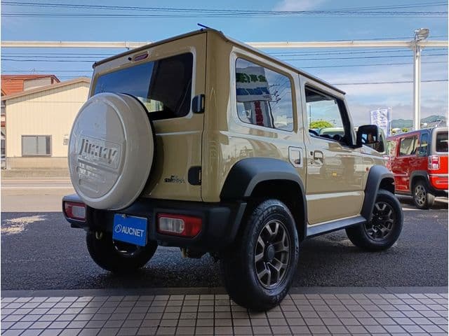 Car thumbnail 3