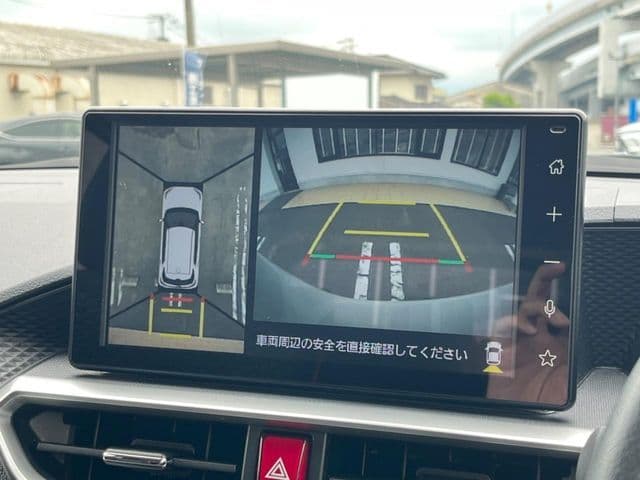 Car thumbnail 4
