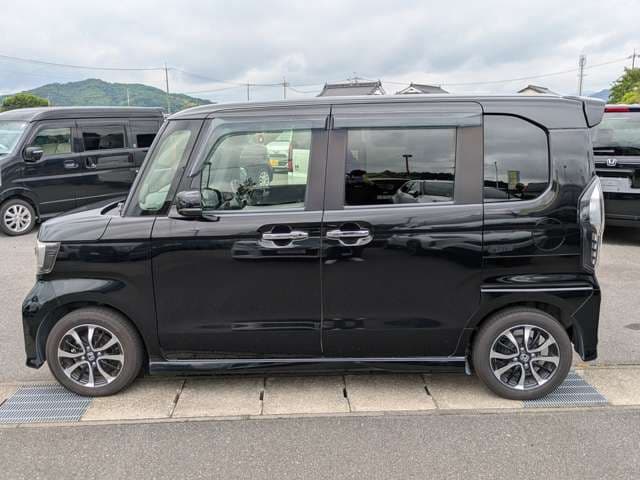 Car thumbnail 3
