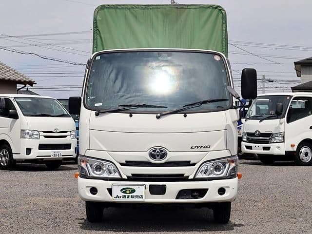 Car thumbnail 3