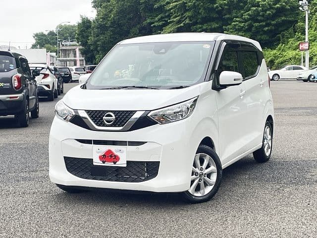 NISSAN