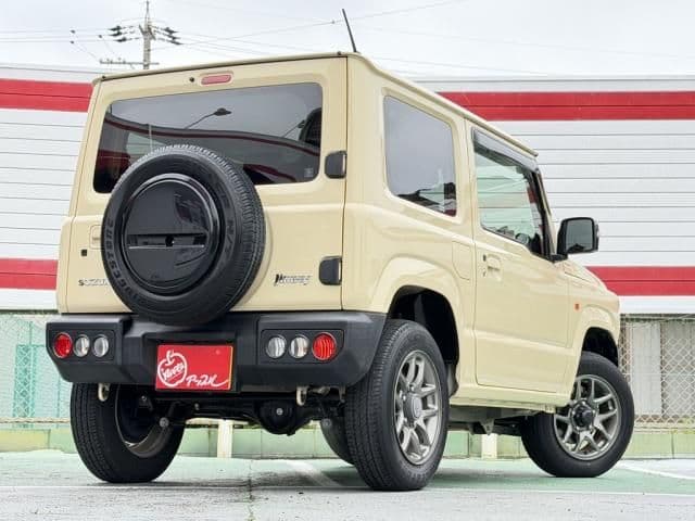 Car thumbnail 3
