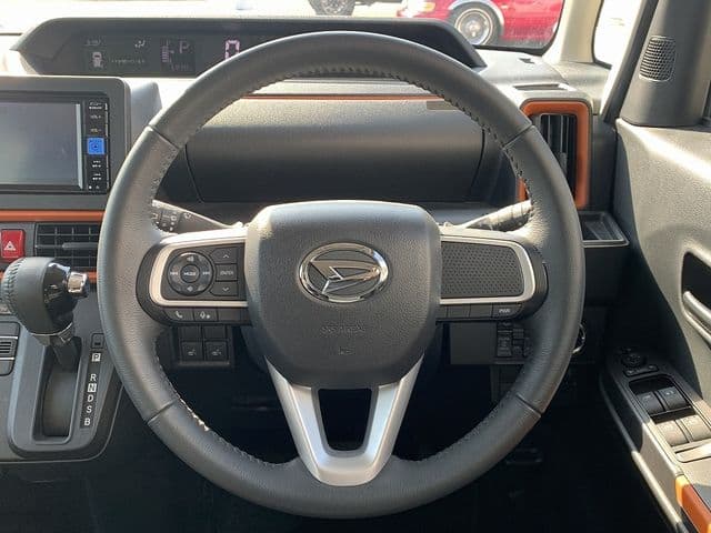 Car thumbnail 4