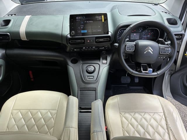 Car thumbnail 2