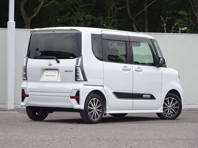 Car thumbnail 3