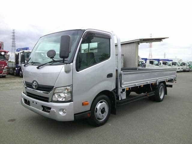 TOYOTA DYNA