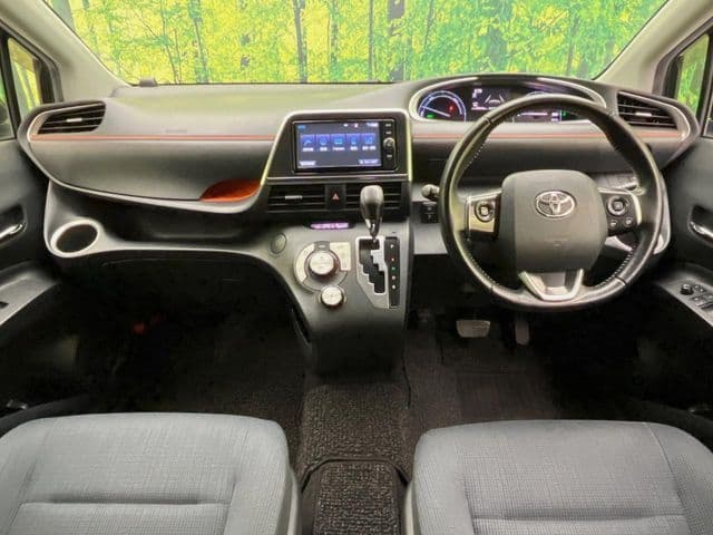 Car thumbnail 2