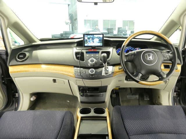 Car thumbnail 3