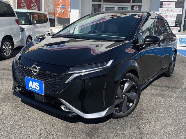 NISSAN