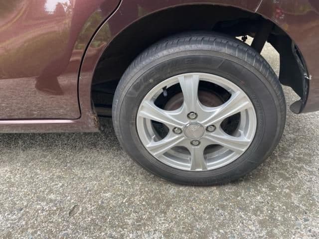 Car thumbnail 4