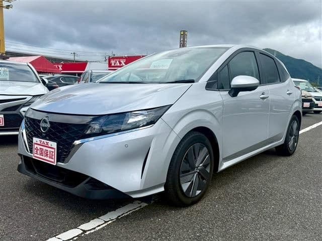 NISSAN